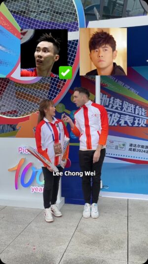 Mark O’Dea Instagram - Lin Dan or Lee Chong Wei? 🤔🤔
This debate will never end 😂😂

But one thing is for sure… the Chinese crowd here love their Badminton & their Chinese Food 🫢

Amazing atmosphere at this year’s TotalEnergies BWF Thomas & Uber Cup Finals 2024 in Chengdu, China and it was really great seeing Malaysia make it to the semis! 🇲🇾💪

#TotalEnergiesxBadminton #ThomasUberCupFinals #Chengdu2024 #keeptheenergygoing