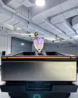 Mark O’Dea Instagram - Elon Musk loved my flying car video so much… he let me ride the first ever Cybertruck to ever set foot in Malaysia 😎

This one doesn’t fly… but it really is next level 😮

Damnnn the future is getting really exciting 🤓

#tesla #cybertruck