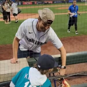 Mark Rober Instagram - The @mlb got real loose on their definition of “celebrity” and let me play in the #celebrityallstargame. Kicks courtesy of @customcleats