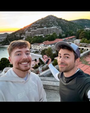 Mark Rober Instagram - LPT: If @mrbeast ever invites you on a 7 day vacation double check it’s not to an abandoned city where you’ll be surviving off canned beans and ZzzQuill.