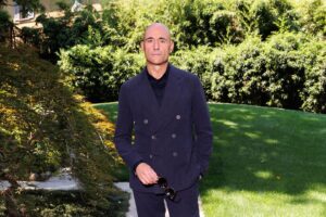 Mark Strong Instagram - In Milan for the Armani Men’s Spring/Summer ‘24 collection. Thank you to @giorgioarmani and great to meet @johnboyega @regejean @michaelb05 @gmuccino @toma_ikuta_j #brendanfraser #francescoscianna thanks too to @nadiaaltinbas #fashion #mensfashion #milanfashionweek