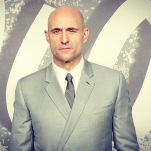 Mark Strong Instagram - Had an interesting night at the #DiorMenFall 2022 fashion show which was inspired by the Beat Generation movement of the 1950s. There was an amazing exhibition beforehand and an unexpected performance by Grace Jones afterwards..
@dior 
@mrkimjones 
#DiorMenFall