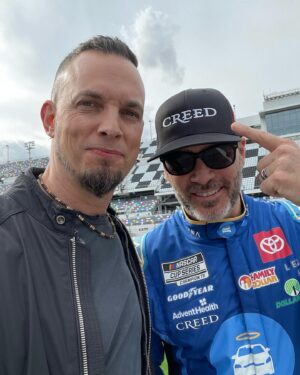Mark Tremonti Instagram - It was such an honor to hang out with @JimmieJohnson, Richard & Kyle Petty, @jhnemechek, @erik_jones and the @LegacyMotorClub team yesterday! Thanks so much for adding us to the club, forever grateful!

#Daytona500 @Nascar #Nascar #Petty75