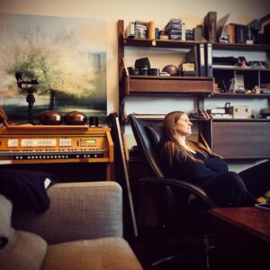 Markéta Irglová Instagram - Glen by Mar & Mar by Glen 📸 

@thegingerman222 @glenhansard