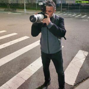 Marko Caka Instagram - My life behind the scenes 🎬🎥

Playing a  #paparazzi #celebrity
#universalstudios #comedy #movie #series #set #onset #working #paparazzi 📷 #acting #lovemyjob #sagactor #actinglife 
#love  #instagood  #fashion #photooftheday  #beautiful  #art #photography #happy