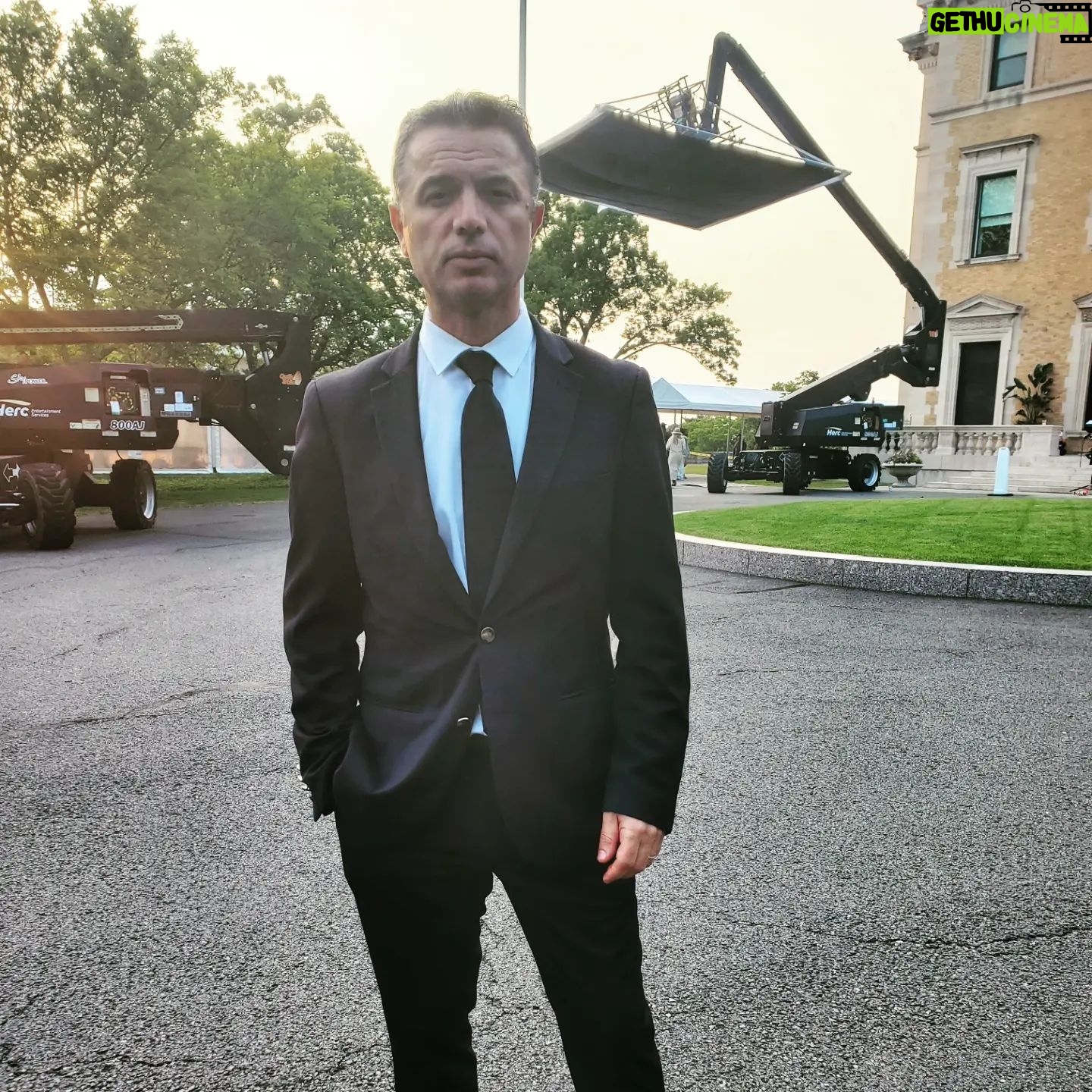 Marko Caka - 3 Likes - My life behind the scenes 🎬🎥
#universalstudios #drama #thriller #movie #series #limodriver #character #onset #working #acting #lovemyjob #sagactor #photooftheday📷
#actinglife #love #instagood #fashion #photooftheday #beautiful #art #photography #happy