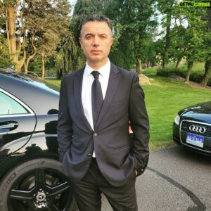 Marko Caka Instagram - My life behind the scenes 🎬🎥

#universalstudios #drama #thriller #movie #series #limodriver #character #onset #working #acting #lovemyjob #sagactor #photooftheday📷 
#actinglife #love  #instagood  #fashion #photooftheday  #beautiful  #art #photography #happy