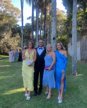 Marlee Silva Instagram - Celebrating Mr & Mrs Burns 💛

Such a special day for the most spectacular couple. So grateful for my amazing fam 🫶🏽