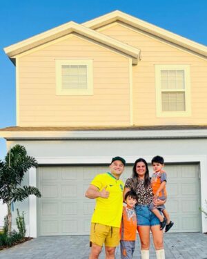Marlon Moraes Instagram - Fim de Semana incrível na Disney 🌎 🙏🏻 
Tratamento Vip para quem procura as Férias perfeitas sem preocupação! Serviço Top e Diferenciado da @starsvacationhomes 
Tudo Perfeito 
#orlando #disneyworld