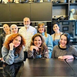 Maroun Chedid Instagram - Happy Women's Day! Here's to strong women, good food & the joy of creating delicious memories! 🤍🌹
#womensday #cooikngwithlove