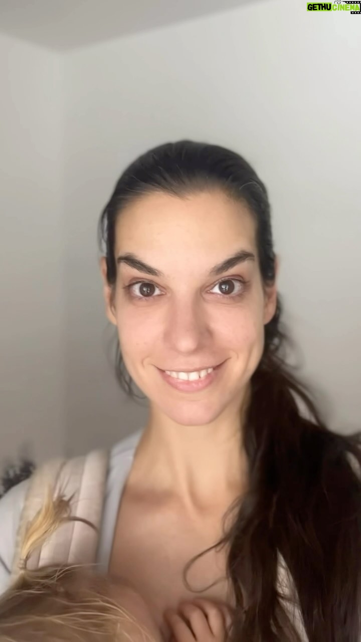 Marta Ondráčková - 2.7K Likes - PODBRADEK! Chtěli jste to, máte to tady. A je to na půl minuty 😃 #vyzvaudrzksicht No.3
#udrzksicht