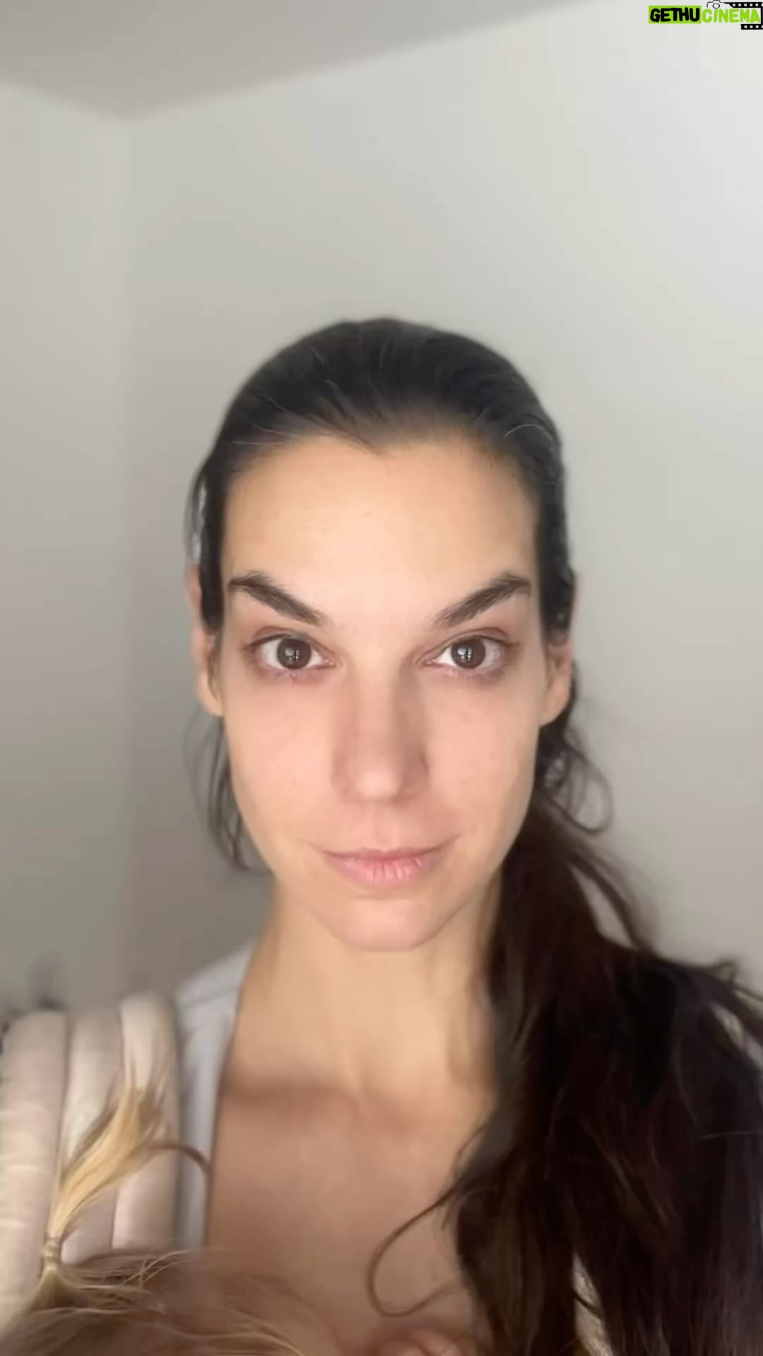 Marta Ondráčková - 413 Likes - A ZASE TY OČI. Tomuhle říkám stroboskop. Je to rychlé a účinné. #vyzvaudrzksicht No.4
Tak pa zítra 💋
#udrzksicht