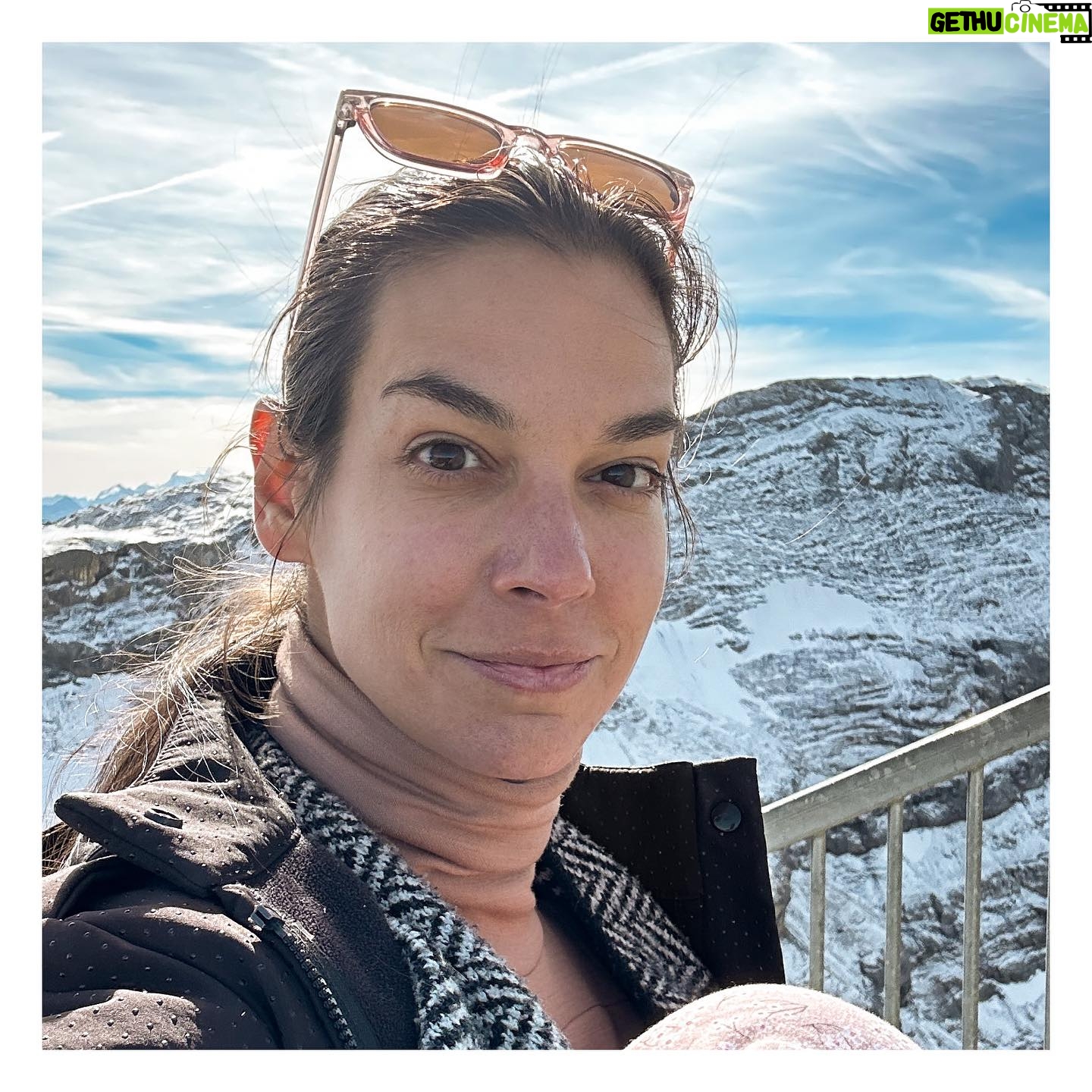 Marta Ondráčková - 399 Likes - #drimalgangnacestach tentokrát #switzerland
Jsme s holkama sbalily batoh a jely se kochat. Cestování v poměru 2 děti na jednoho rodiče, to je čirý adrenalin!
#worldisthebestplayground