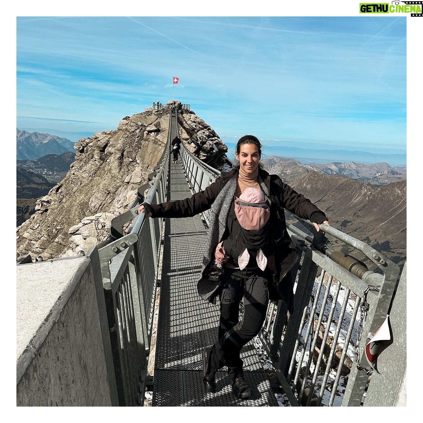 Marta Ondráčková - 399 Likes - #drimalgangnacestach tentokrát #switzerland
Jsme s holkama sbalily batoh a jely se kochat. Cestování v poměru 2 děti na jednoho rodiče, to je čirý adrenalin!
#worldisthebestplayground