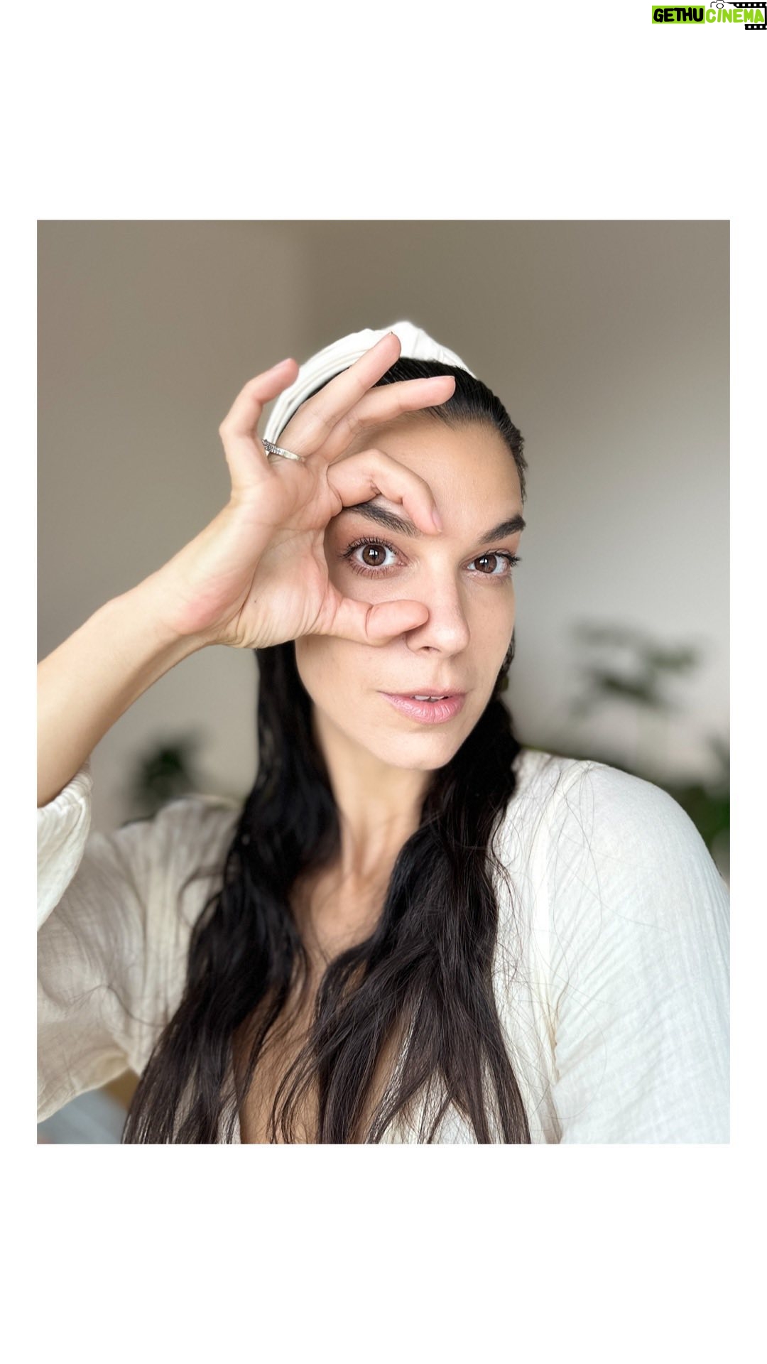 Marta Ondráčková - 1.7K Likes - SUPERRYCHLÝ “DEPUFF”
Protože oteklé oči nechceš, že ne?
Já už rok a čtvrt vlastně pořádně nespím a někdy se probudím a skoro se nepoznám. Tahle kombinace masáže a drenážních cviků dooost pomáhá.
#udrzksicht #bigeyes #oci