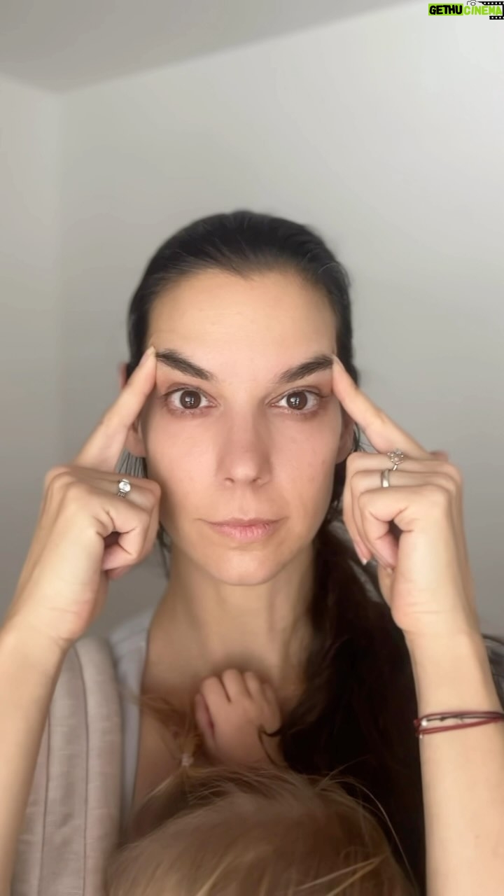 Marta Ondráčková - 444 Likes - BOTOXOVÉ CVIKY. Využijte body, které omezí pohyb svalů způsobujících mračivku.
#vyzvaudrzksicht No.6
Tak pa zítra 💋
#udrzksicht