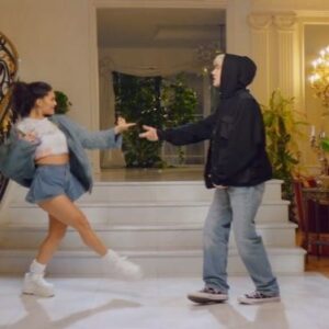 Marteen Instagram - how y’all feelin about the 8 video? if you haven’t seen it yet lincoln bio 💃🕺