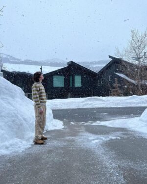 Marteen Instagram - @sundanceorg u were a blast ⛷️ 

saw old friends   made new ones , spotted tío dro in the club , and watched my new movie FREAKY TALES for the first time !! @fleck.ryan   anna made such a fun film & the amazing cast and crew killed it. can’t wait for u to see it