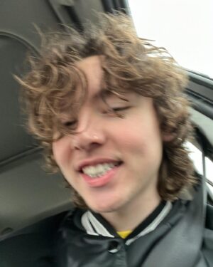 Marteen Instagram - now smile back at me if u a real one
