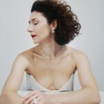 Martha Issová