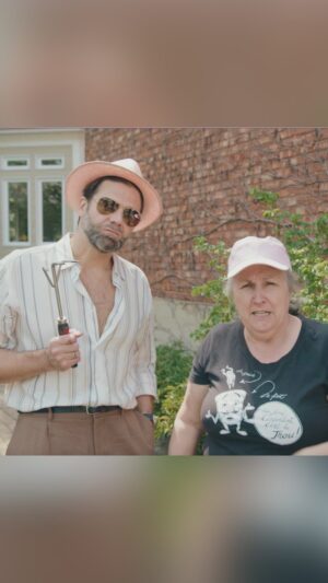 Marthe Laverdière Instagram - 🦦 Marthe Laverdière nous donne des conseils pour éloigner les marmottes #bonsoirbonsoir 

@marthe_laverdiere @jpwauthier #marthelaverdiere