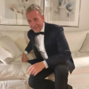 Martín Cárcamo Instagram - Listos para el Mambo 😜

#fiesta50años