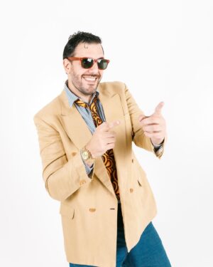 Martín Garabal Instagram - El último mes:
1. Envidiosa, próximamente por Netflix
2. Martín Movilero en el Lollapalooza 
3. Haciendo @edicionespecial__ 
4. Un retrato de @malenafradkin 
5. Un retrato de @boscology