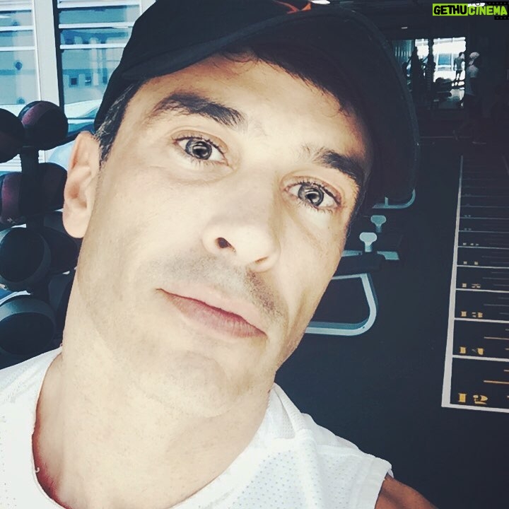 Martín Karpan - 3.2K Likes - Que la fuerza te acompañe siempre. La del cuerpo, la del corazón y sobre todo la del espíritu invencible qué hay en todos nosotros. Feliz domingo desde @spinningcentergym !🤟🏼 #actitudspinning