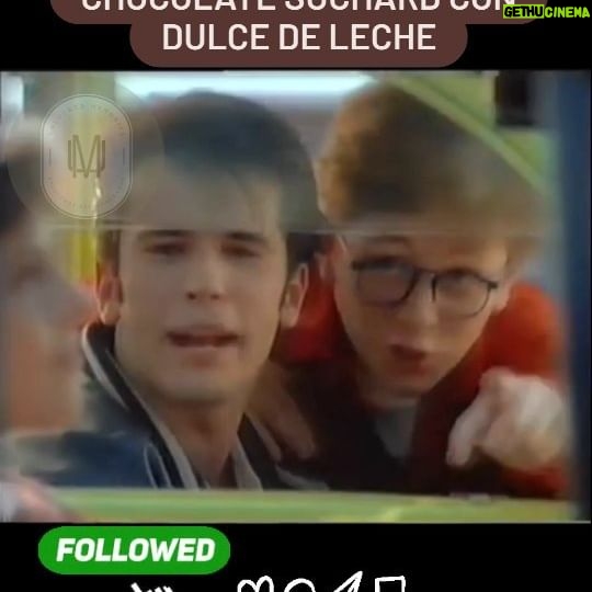 Martín Karpan - 5.6K Likes - ¡Viajemos en el tiempo hasta 1992 para revivir uno de los clásicos de la publicidad argentina! 🕰️ En este reel, te presentamos el inolvidable comercial de Suchard 🍫, donde brillaron Nicolás Scarpino y Martín Karpan con su talento. ¡No te pierdas este pedacito de historia! #PublicidadArgentina #Suchard #Nostalgia #NicolasScarpino #MartinKarpan #Throwback #chocolate #dulcedeleche #postre #argentina #argentina🇦🇷 #citroen #Publicidad #retro #recuerdosdesbloqueados #recuerdo @nico_scarpino @karpan #90s
