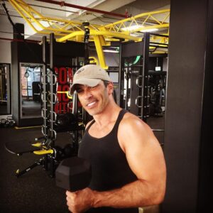 Martín Karpan Instagram - Gracias por acompañarme siempre en mis metas @spinningcentergym ✊🏼