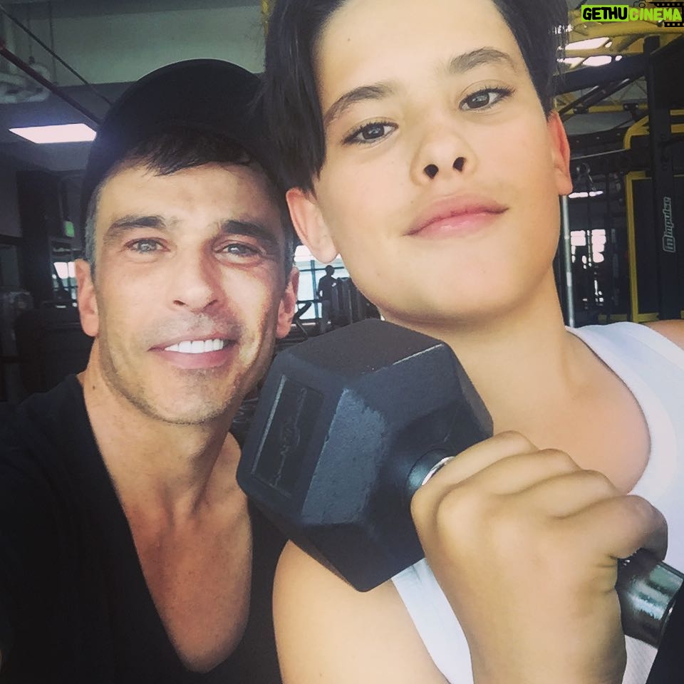 Martín Karpan - 5.1K Likes - Entrenando en @spinningcentergym con el súper @lucianokarpan . Cada día más orgulloso de su poder 🤟🏼