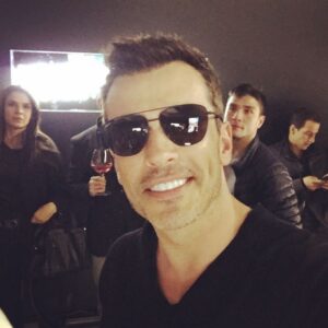 Martín Karpan Instagram - Bienvenido #hawkersxcolombia . Buenos vientos !. Cool!...