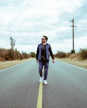 Martín Ricca Instagram - 38 ⏳

Un año Más, un años menos de vida, dispuesto a vivir y valorar mi tiempo en esta tierra, agradecido siempre🙏

📷 @maxigaspero 

#martinricca #38 #feliz #unavueltamás #happybirthday #felizcumpleaños #felizvida #gracias #amor #paz #musica  #agradecido #fueza #martinricca25años #argentina🇦🇷 #mexico🇲🇽 #costarica🇨🇷