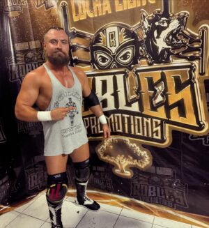 Martin Scurll Instagram - For years @luchalibreonline have supported me… time to show a little support back! Viva Mexico! 🇲🇽 

#villain ☔️