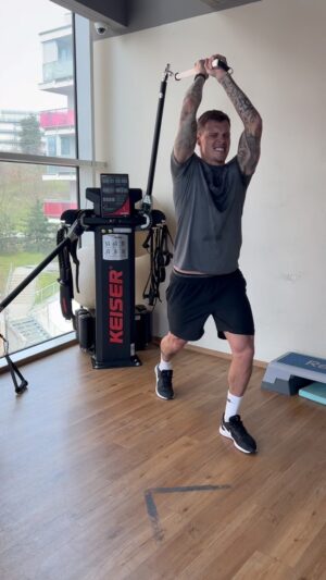 Martin Škrtel Instagram - Aj taký je futbal…