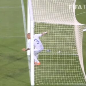 Martin Škrtel Instagram - Pamätáte si tento zákrok Martina Škrtela na Majstrovstvách Sveta v roku 2010?