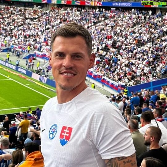 Martin Škrtel - 4.2K Likes - Vie to byť náročné, ale milujem Vás 😀 #fans ❤️ #euro2024 ⚽️
SLOVENSKOOO 🇸🇰