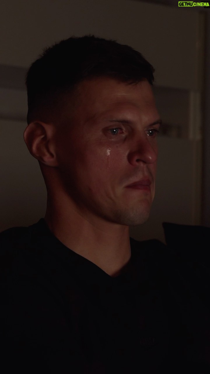 Martin Škrtel - 3.3K Likes - Nebudem klamať🗣️Posledné dni sú pre mňa skutočne veľmi emotívne❤️Keď som videl film prvýkrát dostalo ma to👤Po jeho konci som zostal sedieť pozerať do obrazovky a nehovoril📺Musel som to vstrebať❤️Je to naozaj silné a myslím, že sa to podarilo🍀Na začiatku sa mi do toho veľmi nechcelo, ale teraz vôbec neľutujem, že som sa tak rozhodol👏🏻Som zvedavý, čo poviete Vy🗣️Už v nedeľu ho môžete vidieť na štadióne v Trnave🕰️
Lístky👉🏻Maxiticket.sk