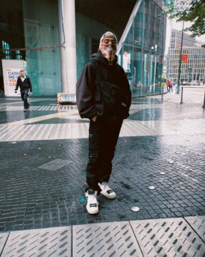 Martín Vargas Morales Instagram - 👺👹 x @roughcutofficial 
📸: @tumamaimm