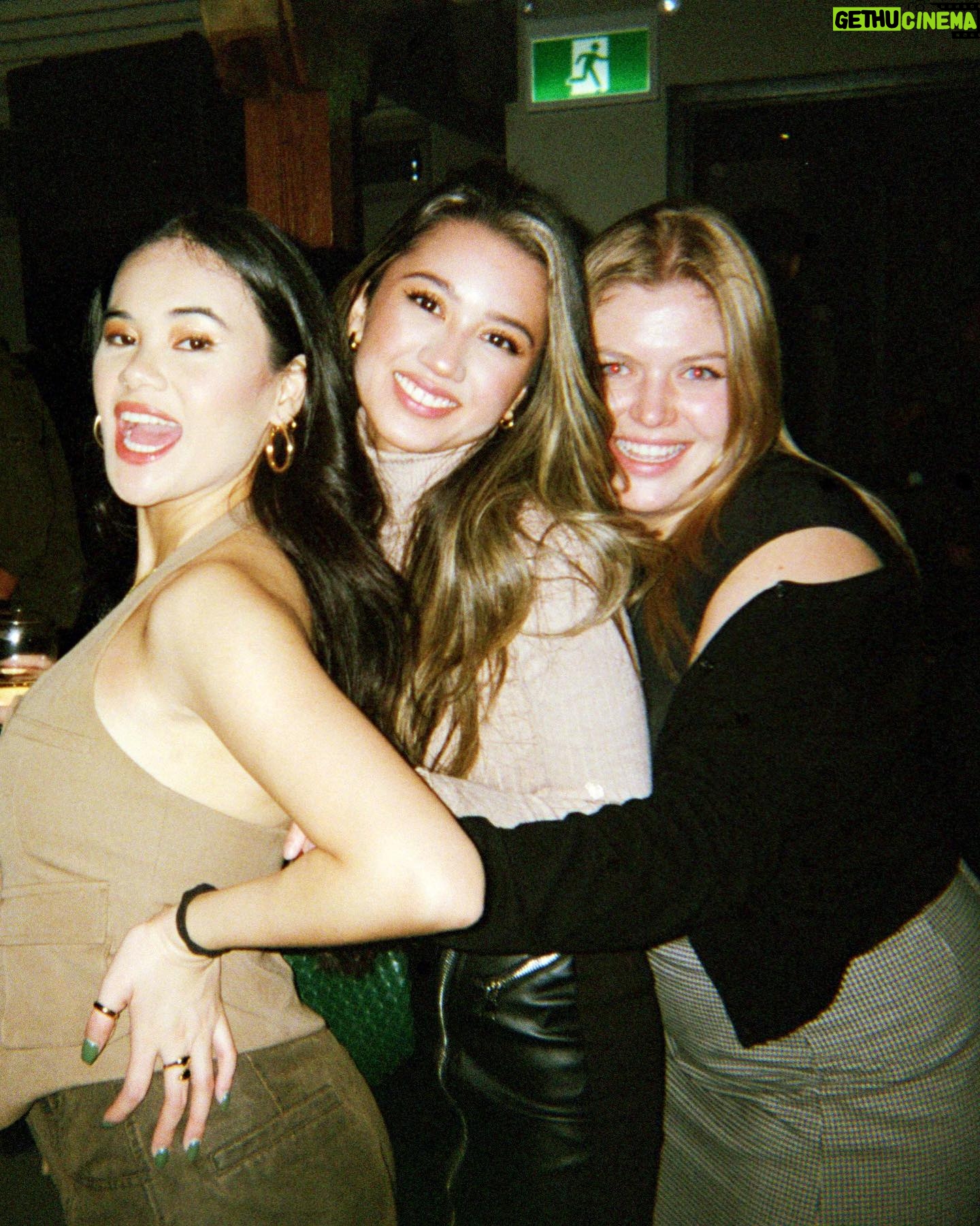 Martina Ortiz Luis - 1.1K Likes - Quick throwback to my last live gig of the year w/ some of my favourite people who came to support & partyyy. 🎞️🥂✨