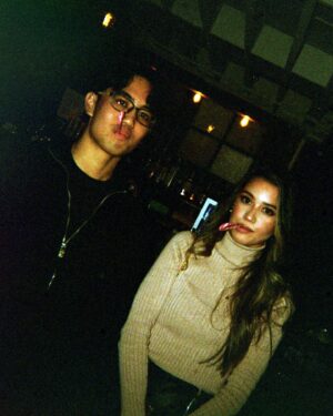 Martina Ortiz Luis Instagram - Quick throwback to my last live gig of the year w/ some of my favourite people who came to support & partyyy. 🎞️🥂✨
