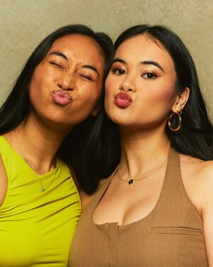 Martina Ortiz Luis Instagram - 📸 by @markgallardo_ at Saturday’s @rise_tribe Fam Jam! 💛