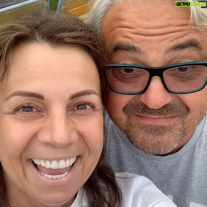 Martina Randová - 1.4K Likes - Moji milí❣️❣️❣️Zdravíme s Martínkem Zounarem @martin_zounar_official ze Špilberku. Za chvíli hrajeme “ Dva nahatý chlapi “ @jtpromotion.cz Mějte se co nejkrásněji ❤️❤️❤️