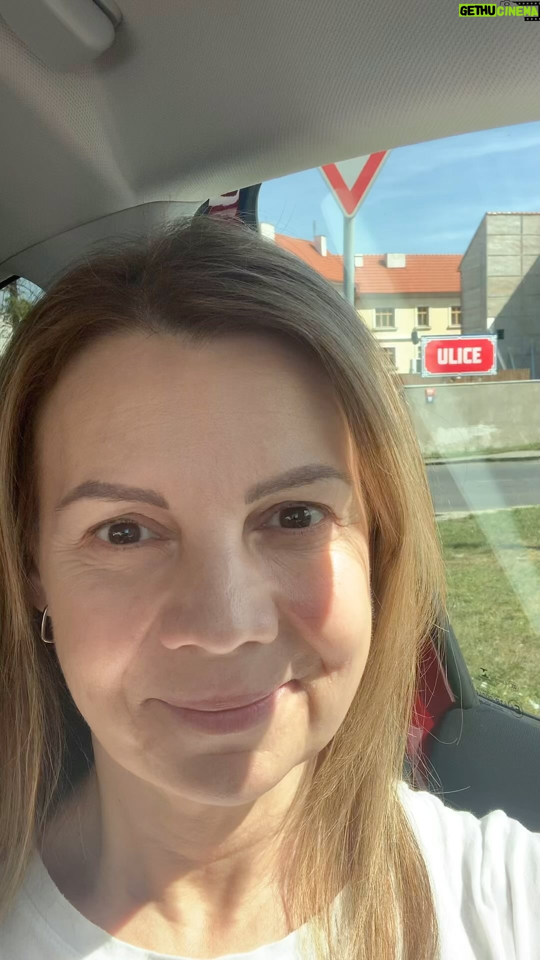 Martina Randová - 877 Likes - Moji drazí. ❤️ Víte to někdo? Mám chuť natáčet videa z auta, ale nevím, jestli to jde? Určitě to někdo z vás bude vědět přesně. Poradíte mi,prosím?Děkuju moc a mějte se co nejlépe a ještě líp. 🙌🏻🙌🏻🙌🏻🙌🏻❤️😘🍀
Samozřejmě, že : @uliceserial @smazik_kladno