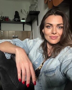 Martina Schindlerová Instagram - Be kind, for everyone you meet is fighting a battle you know nothing about. 
❤️