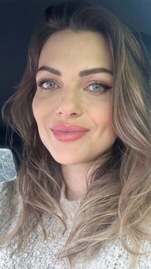 Martina Schindlerová Instagram - Train my mind to see the good in every situation.