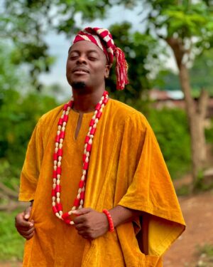 Martini Animashaun Instagram - Few hours to go 🌚🌚🌚🌚🌚