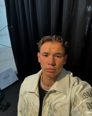 Martinus Gunnarsen Instagram - The bird on the second picture is a paid actor
