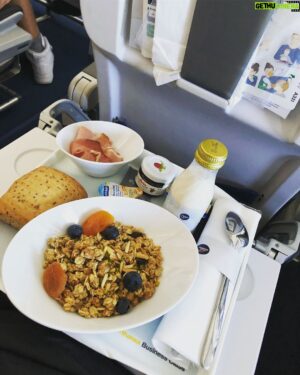 Marvin Matyka Instagram - 🤤 #Lufthansa #LH #buissnessclass #travel #Flight