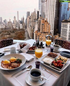 Marvin Matyka Instagram - Brunch 🍳😍 #newyork #nyc #nycfood #newyorkcity #winter #brunch #tower #skyline #nycwinter